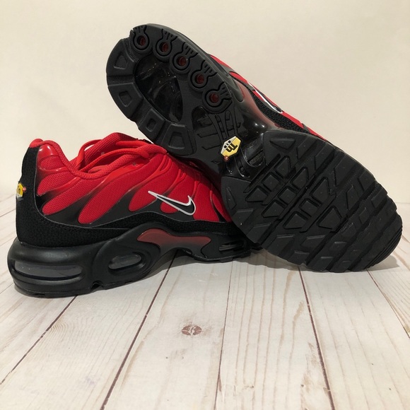 🔴SOLD🔴Nike Air Max Plus TN Tuned UNIVERSITY Red - Picture 6 of 11
